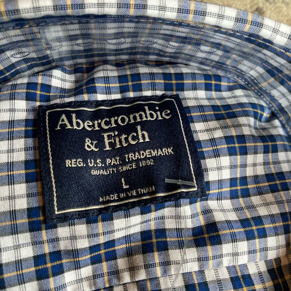 NWT Abercrombie & Fitch Long-Sleeve Plaid Button-Up Shirt - Picture 5 of 9